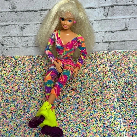 Barbie Hot Skatin' Doll 1994 Articulated Jointed Vintage Outfit Skates Earrings - Picture 7 of 16